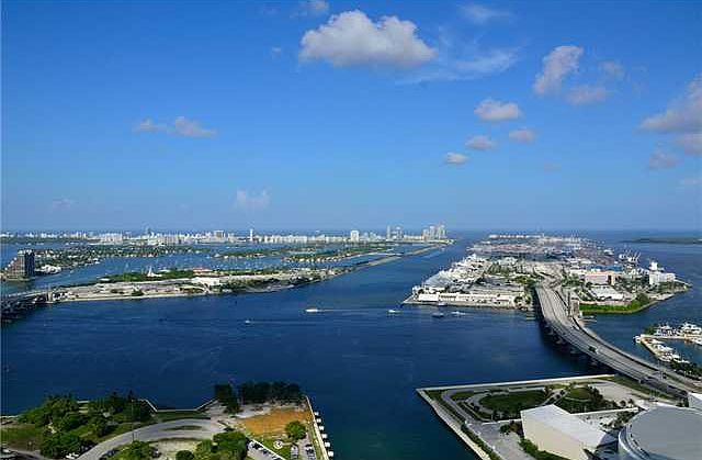 1st image of 900 Biscayne Blvd APT 4909