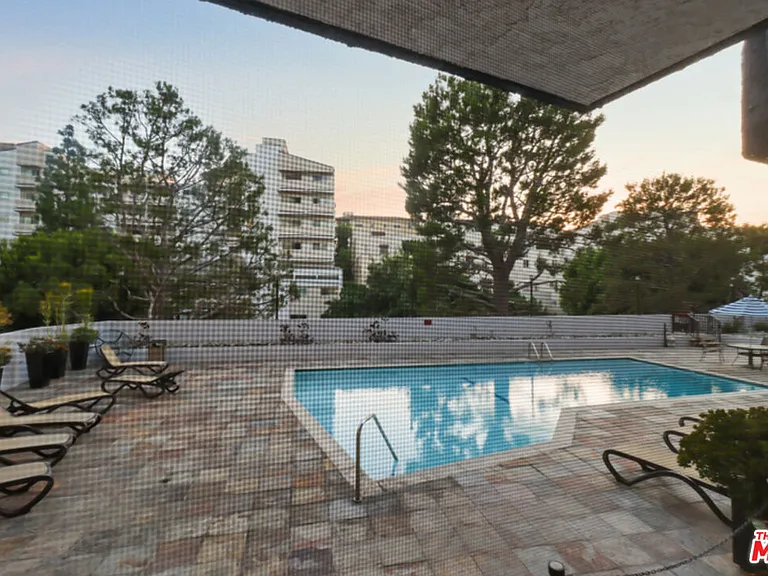 10982 Roebling Ave #103 — Photo 26