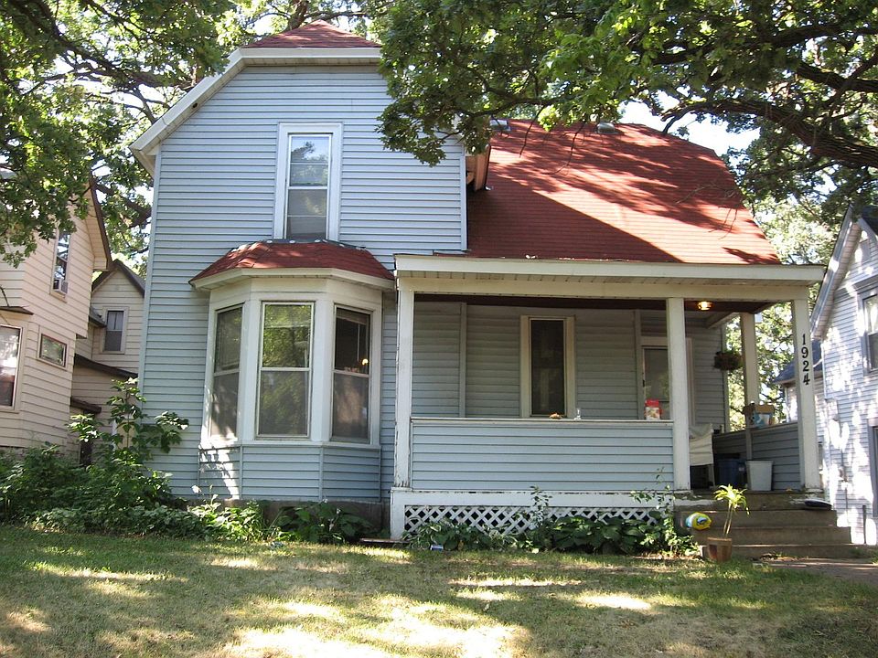 1st image of 1924 Feronia Ave