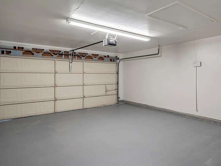 23 E Stony Bridge Cir — Photo 41