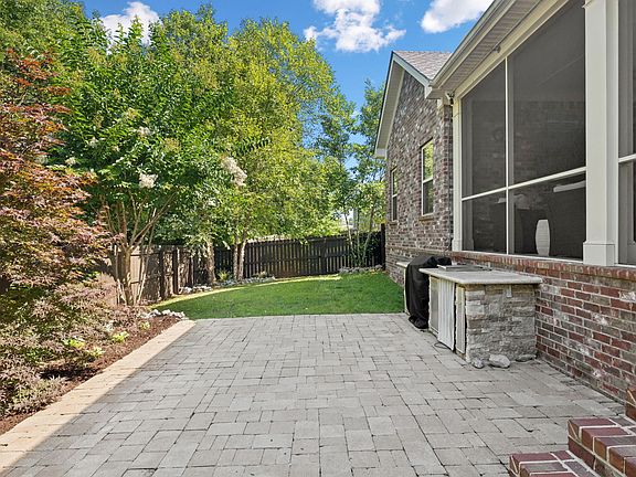5th image of 2158 Kirkwall Dr