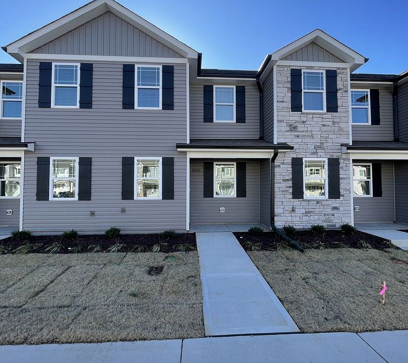 1st image of 1043 Peony Ln