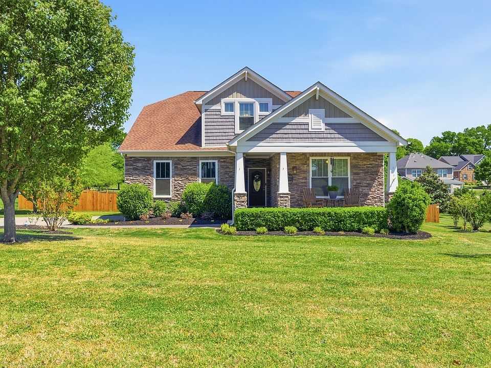 1st image of 511 Cherry Blossom Way