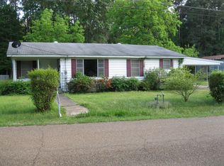 463 Oxford St, Camden, AR 71701