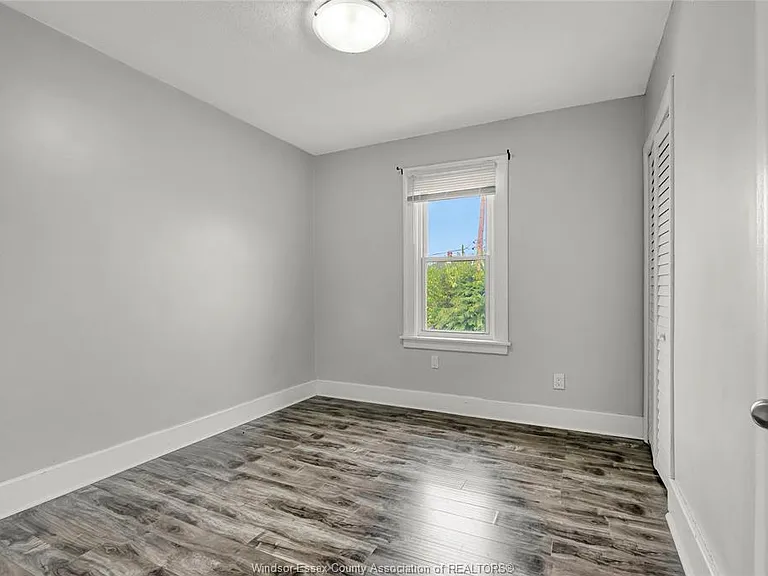 844 Ellrose Ave #UPPER — Photo 13