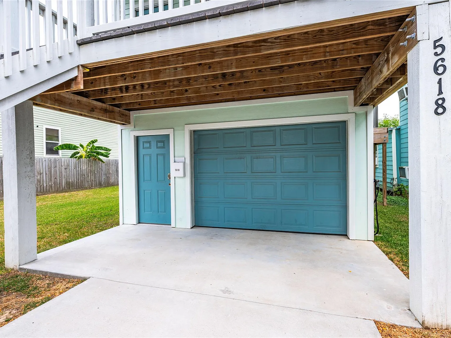 2 bed, 2.5 bath, 1220 sqft, $2,800 — Photo 3