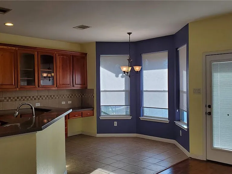 9421 Lisi Anne Dr — Photo 10