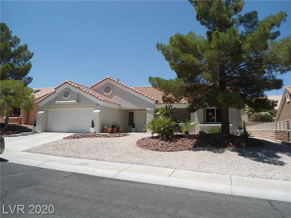 1st image of 2621 Highvale Dr
