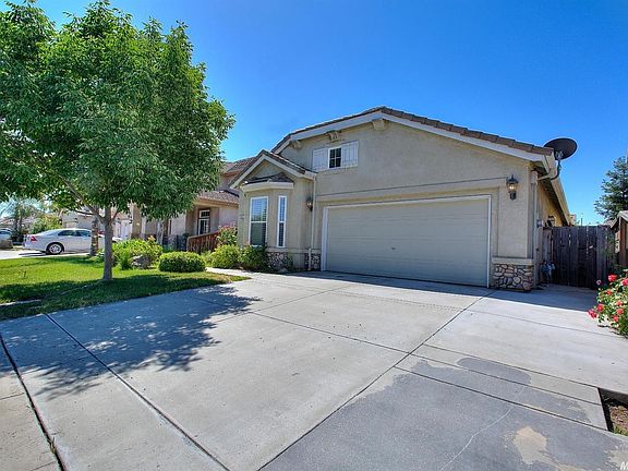 2nd image of 2638 Donner Trl