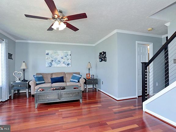 2nd image of 211 Charleston Ct