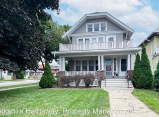 2046 N 55th St, Milwaukee, WI 53208