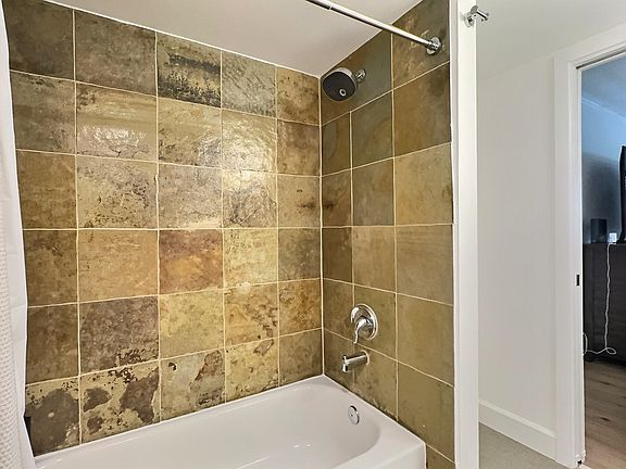 5th image of 3017 N Oakland Forest Drive #308