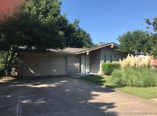8811 E 38th St, Tulsa, OK 74145