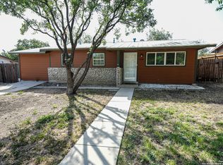 8214 Windlake St, San Antonio, TX 78230