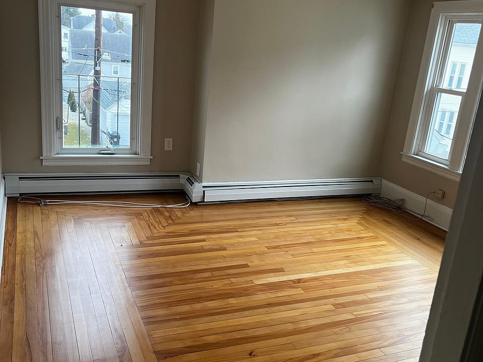 2nd image of 30 John St Floor 3