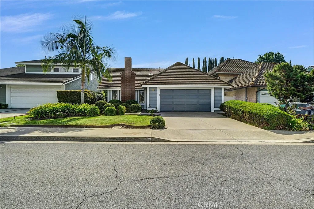 3 bed, 1556 sqft, $4,500 — Photo 2