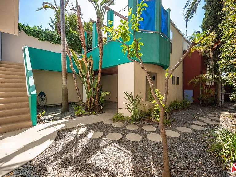 656 Angelus Pl — Photo 12