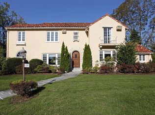 144 Elmsmere Rd, Bronxville, NY 10708