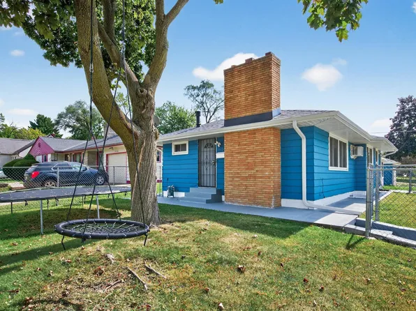 1450 Arlington Ave E, Saint Paul, MN 55106