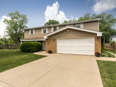 1504 Pfingsten Rd, Glenview, IL, 60025