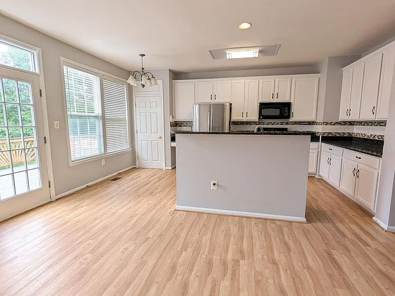 13996 Khalid Ln — Photo 15