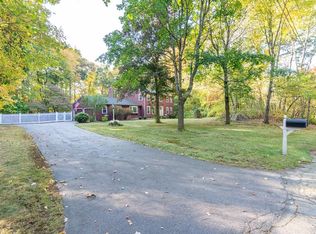 8 Churchill Rd, Norfolk, MA 02056