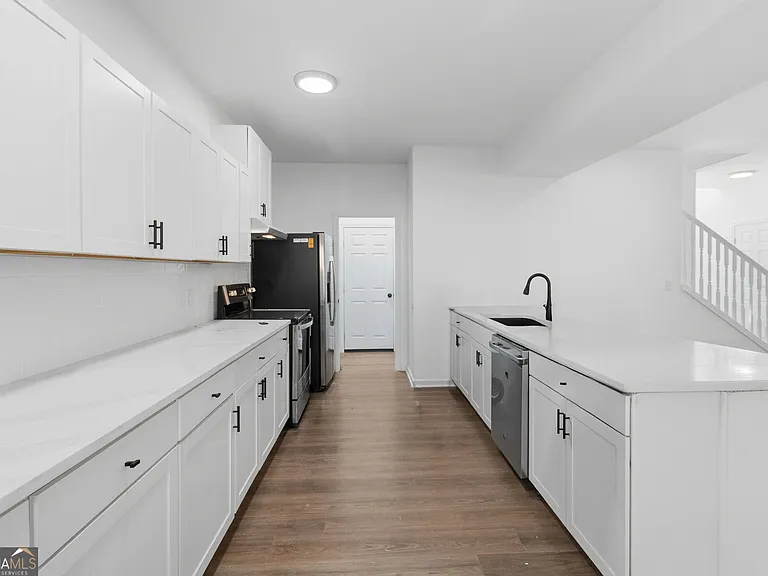 6938 Shadow Ridge Ln — Photo 10