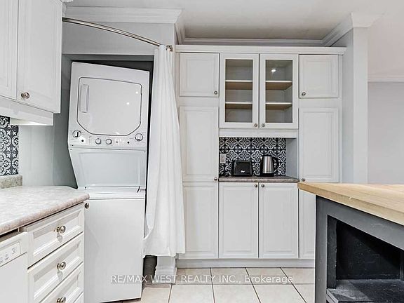 4th image of 606 Conacher Dr