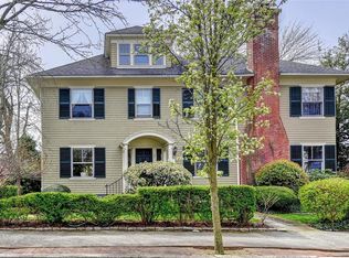 89 President Ave, Providence, RI 02906