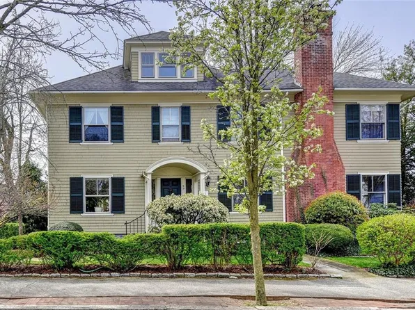 89 President Ave, Providence, RI 02906