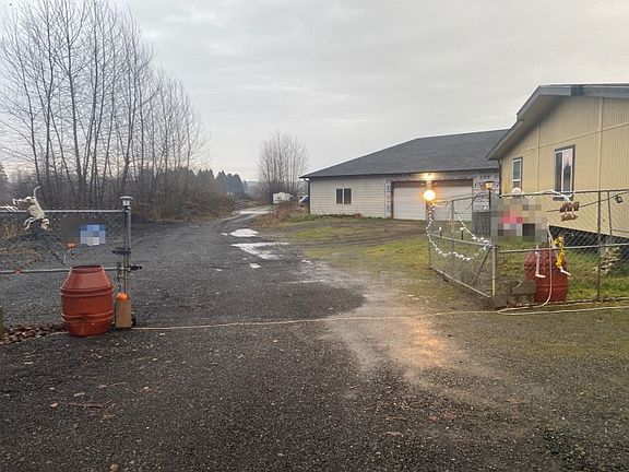 2nd image of 5135 Pioneer Way E
