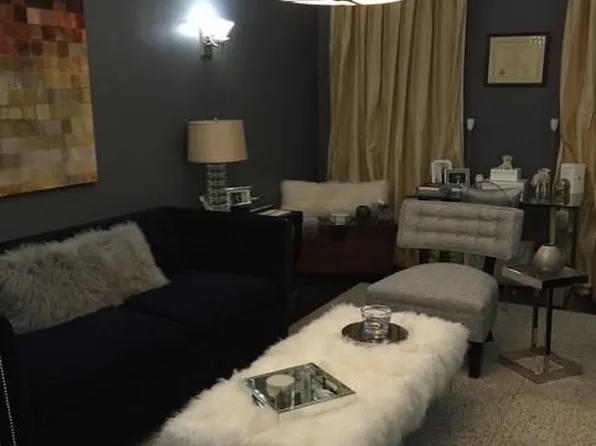 451 Clinton Avenue image 6 of 18