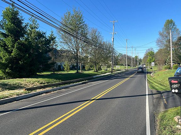 4th image of 522 Folly Rd