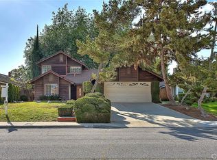 25 Country Ridge Rd, Pomona, CA 91766