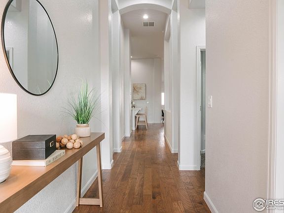 5th image of 810 Crooked Creek Way