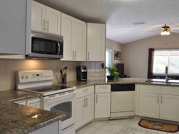 5th image of 432 Lakeside Cir