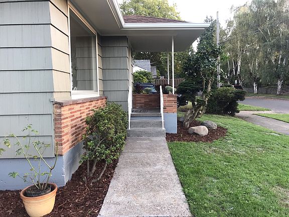 Walk way to front porch 