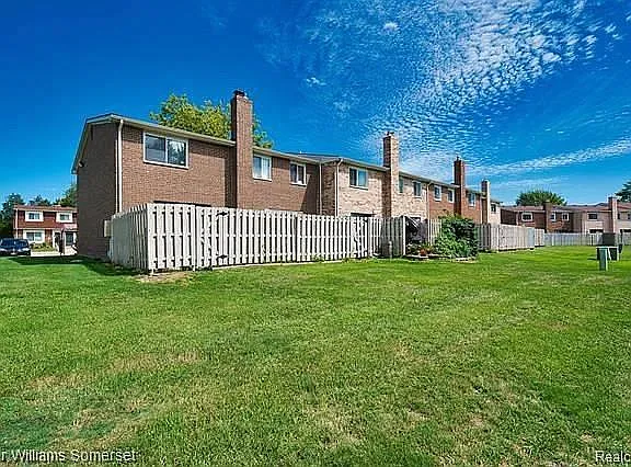 38177 Jamestown Dr — Photo 34