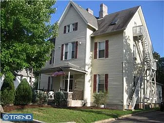 239 Vine St Photo 1