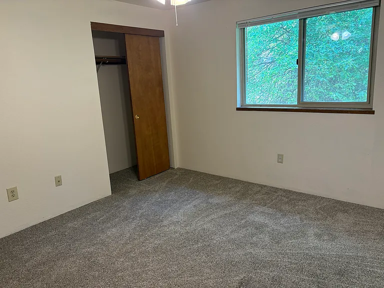 475 Maple Way — Photo 12