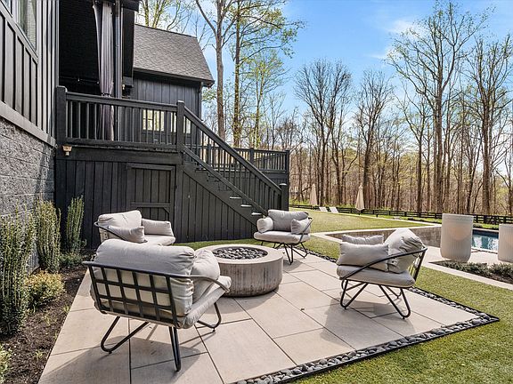 72nd image of 925 Weeping Willow Rd #D