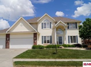 8005 S 94th St, La Vista, NE 68128