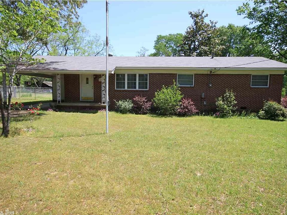 1st image of 1021 Babcock St