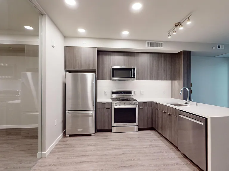 Residences at Lake Merritt — Photo 58