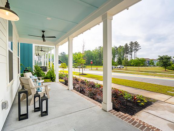 4th image of 709 Rumbling Leaf Ln #1525