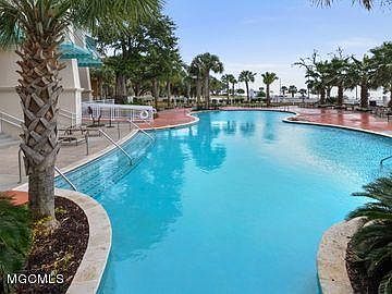 5th image of 2228 Beach Dr