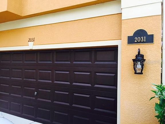 2nd image of 2031 Pine Oak Trl