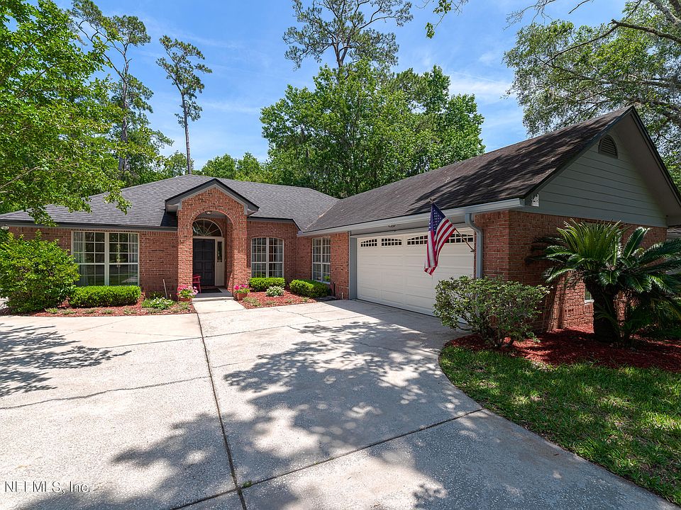 1st image of 421 HOLIDAY HILL Circle E