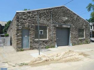 5440 N American St, Philadelphia, PA 19120