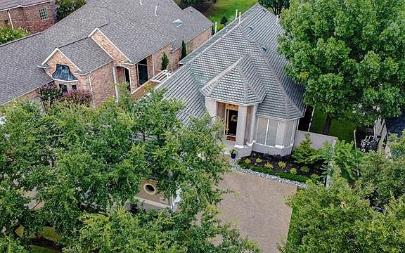 2nd image of 5568 Southern Hills Dr
